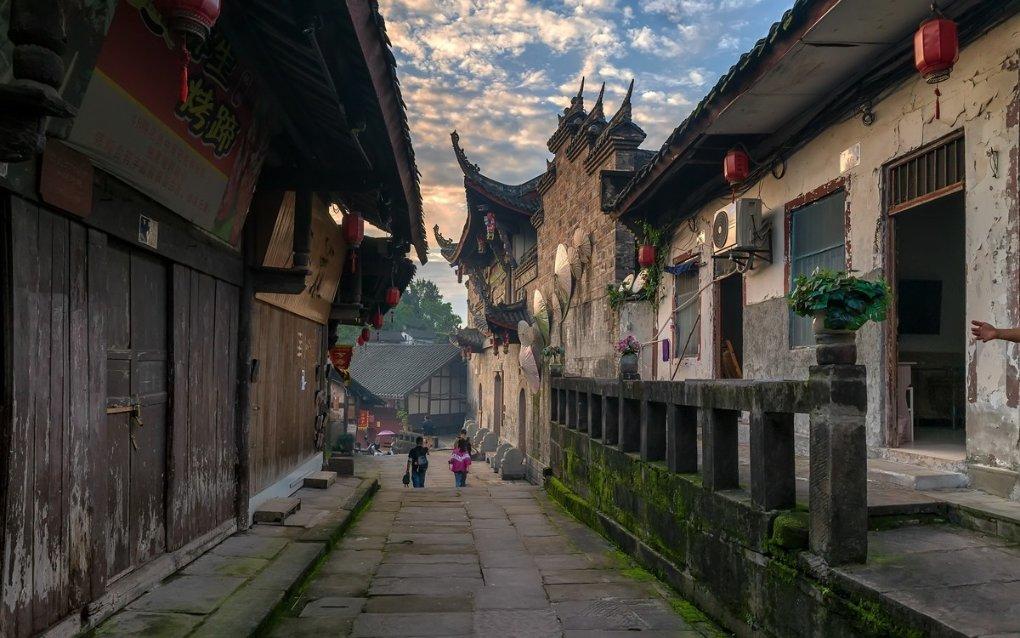 如果我的分数达不到所报专业的录取分数线，也达不到学校的最底录取分数线，不服从调剂，会被投档吗？游戏画面