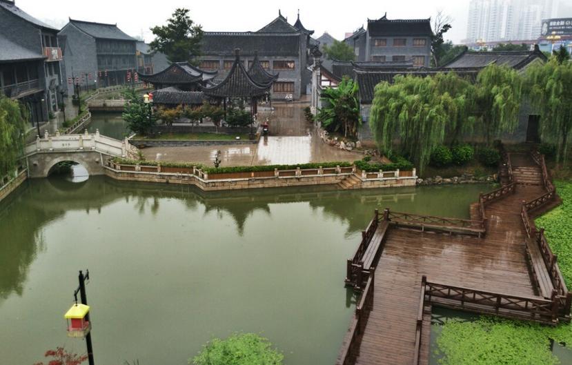 逃出诡异庄园